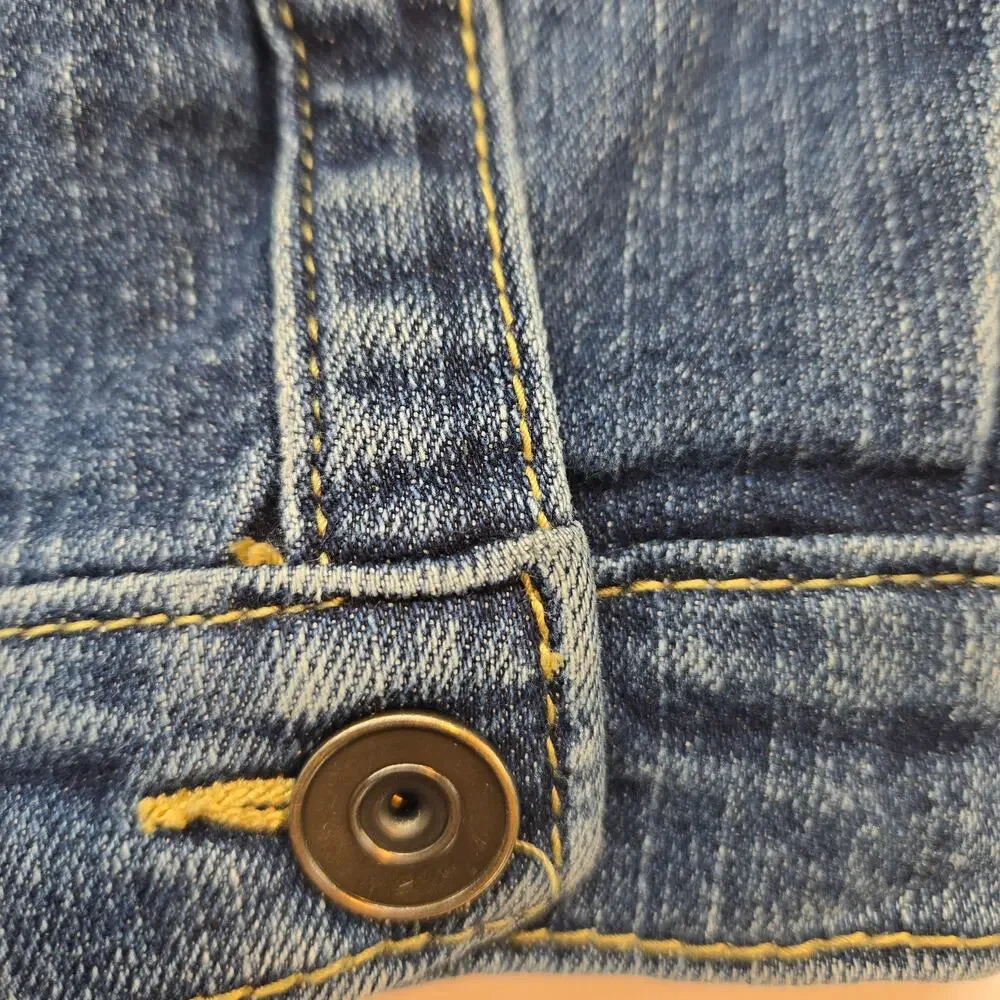 Children's Place Boy Jacket 5/6  Size 5 6  Blue Jean Denim Rivets Coat Child Kid